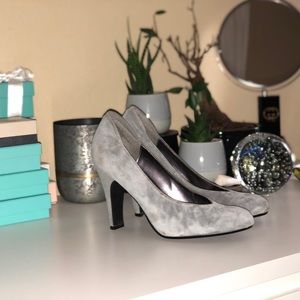 Grey felt high heals